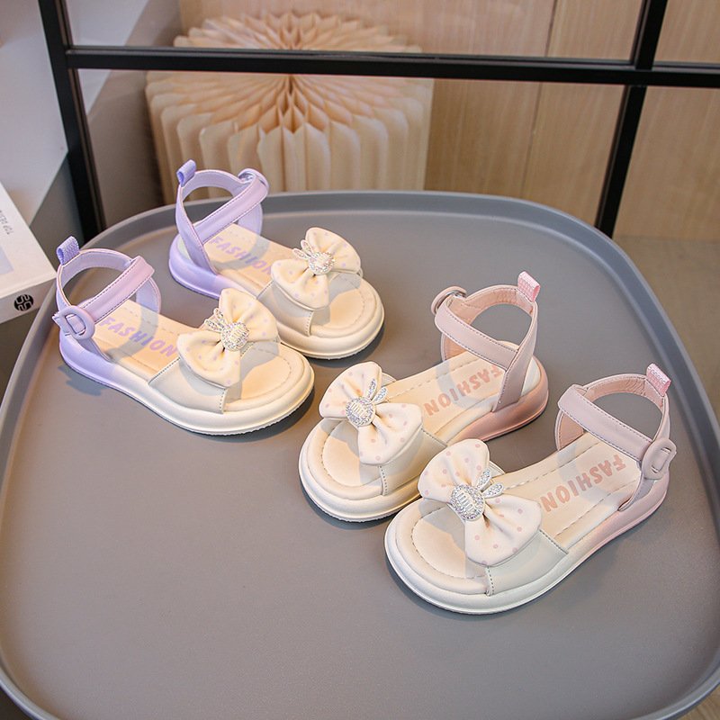 Children's Sandals Girl 2024 New Summer Girl Fashion Princess Shoes Soft Sole Casual Beach Shoes Two tone Anti slip