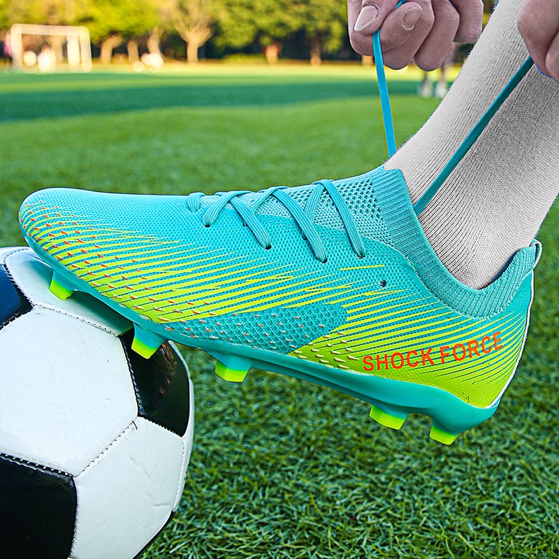 2024 Wholesale Men's Sport Football Boots Low Top Soccer Boots High Quality Spike Training Football Shoes