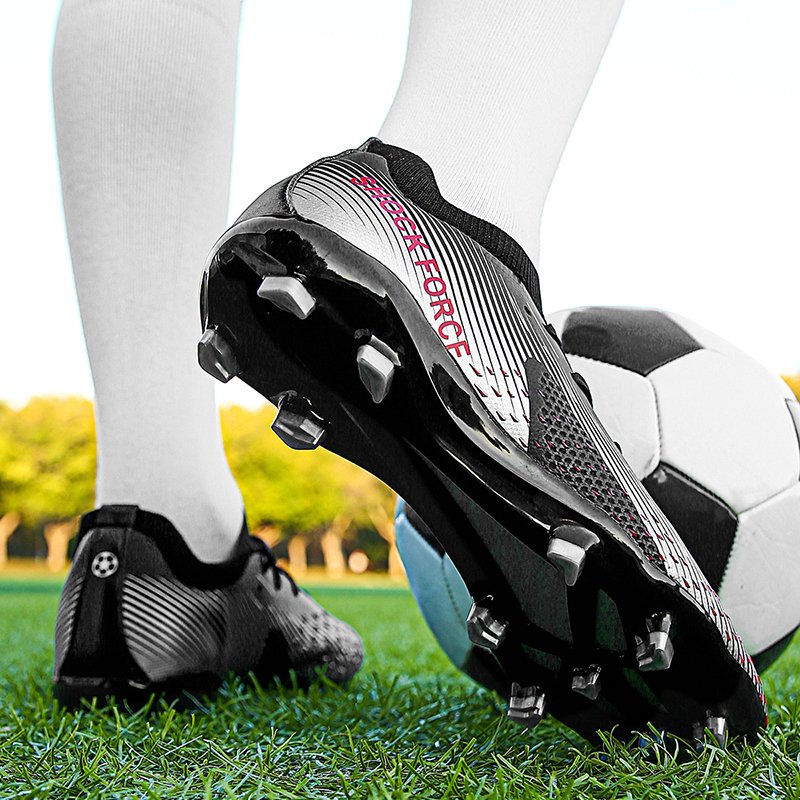 2024 Wholesale Men's Sport Football Boots Low Top Soccer Boots High Quality Spike Training Football Shoes