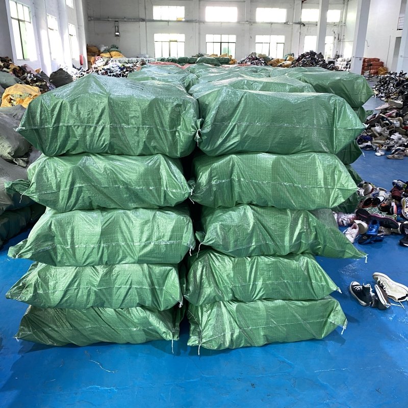 Second Hand Men Sports Basketball Shoes Bales Hot Selling Used Chinese brand International Brand Basketball Shoes Wholesale