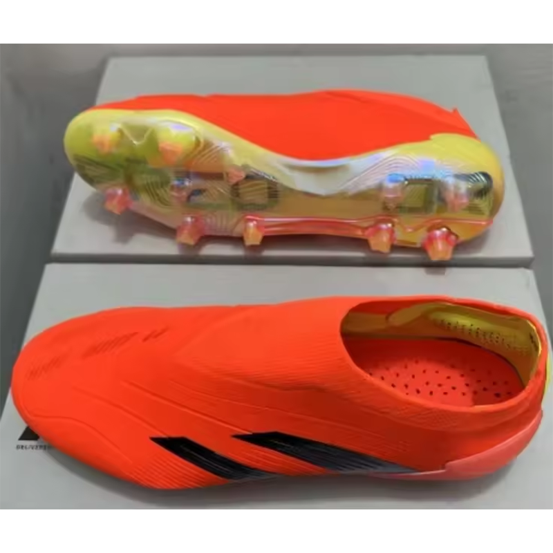 2024 New Arrival Rubber Soccer Boots For Mens Mesh Predator Football Boots Soccer Shoe Mesh Bulk Soccer Boots