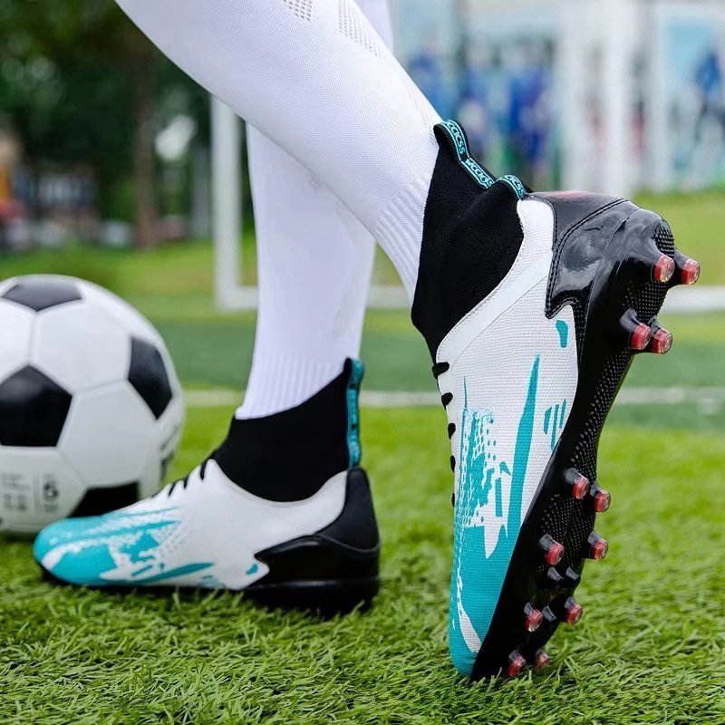 Most popular fashion Men Sport Turf football shoes soccer boots Professional Training Sneakers Soccer shoes