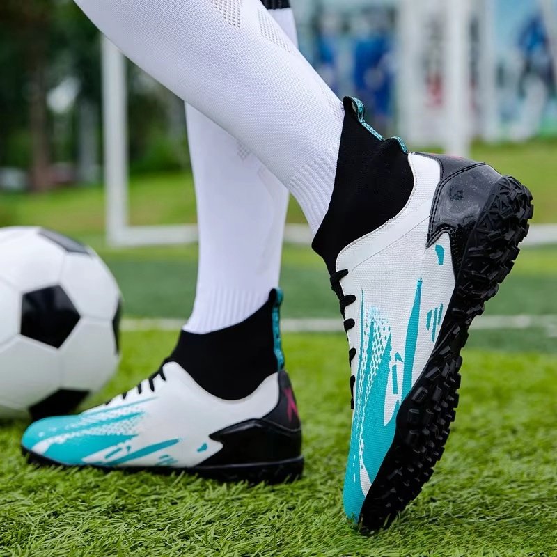 Most popular fashion Men Sport Turf football shoes soccer boots Professional Training Sneakers Soccer shoes