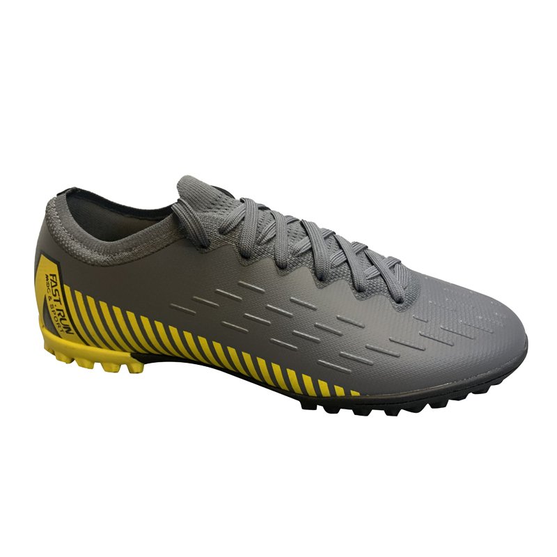 Low quantity Cheap football shoes custom logo and custom design possible men soccer shoes football