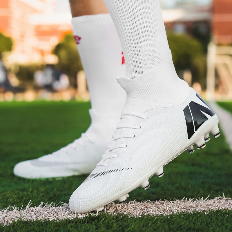 Customized Men Outdoor Training High Quality Spikes Football Boots turf FG men Soccer Shoes