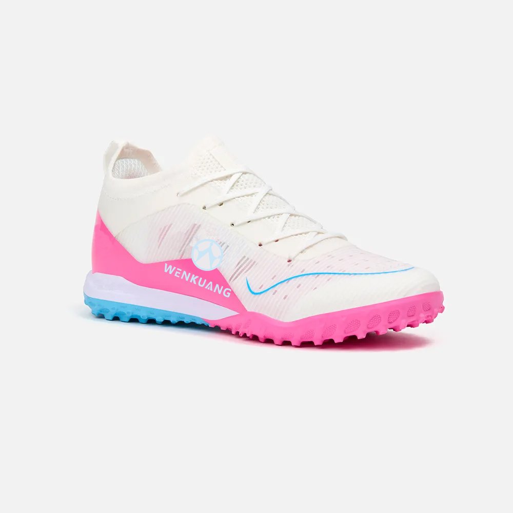 China Outdoor Sport Football Shoes Wecoo OEM and ODM Soccer Cleats Customization Zapatos de Futbol