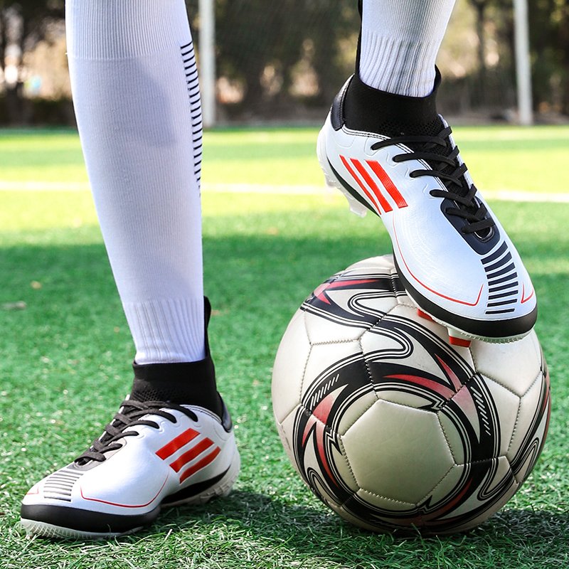 Unisex Size Original Football Boots Ankle Soccer Shoes For Student And Adult