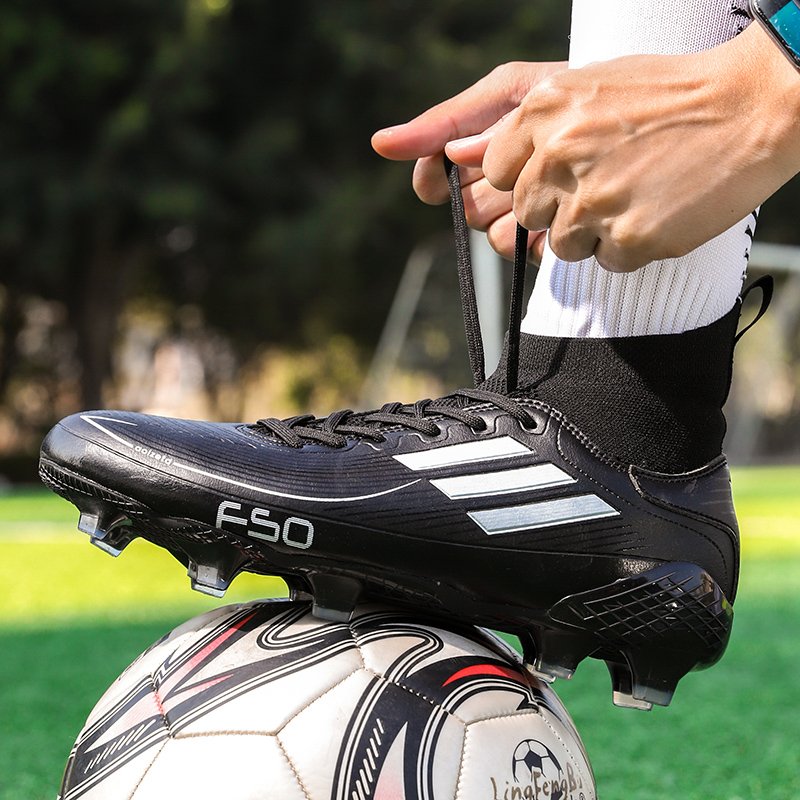 Unisex Size Original Football Boots Ankle Soccer Shoes For Student And Adult