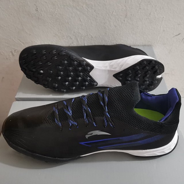 Fashionable style Soccer Shoes for men soccer boots best selling football shoes OEM products