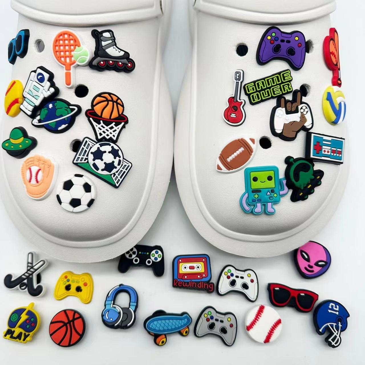 wholesale Hot Sell Soft Pvc Rubber Shoe Charms Shoe Decoration Cartoon anime cute clog Buckle For sandal Detachable shoes flower