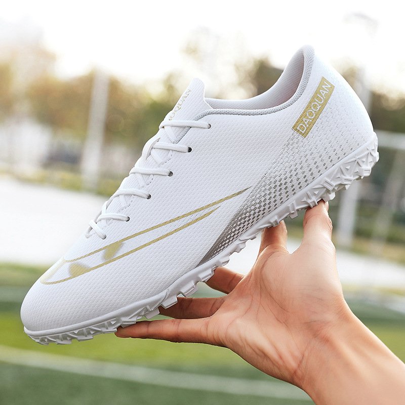 Factory Wholesale Custom Athletic Shoes Men Football Soccer Shoes