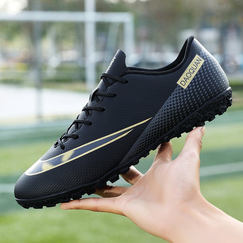 Factory Wholesale Custom Athletic Shoes Men Football Soccer Shoes