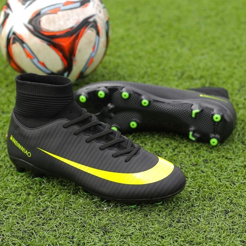 Professional AG Training Football Shoes for Men Anti-Slip Long Nails with Broken Nails Design for Turf Soccer Football Training