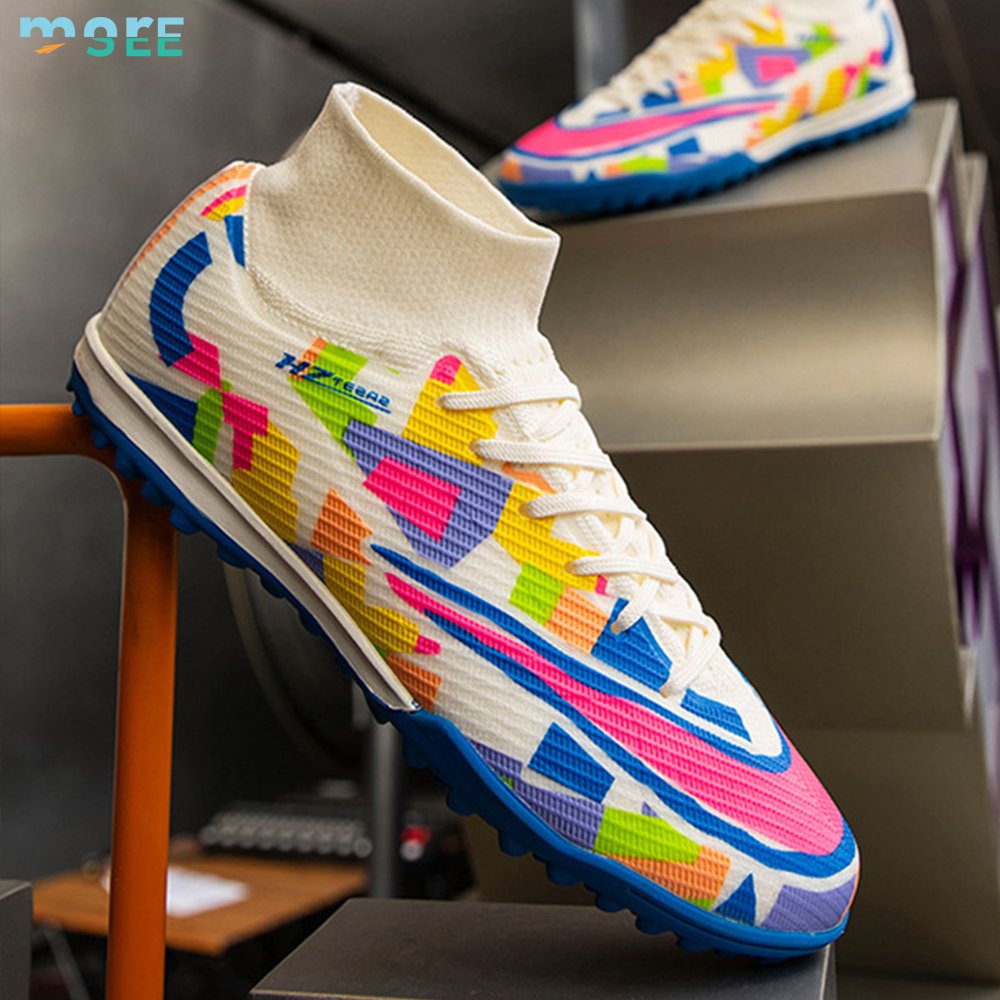 SeeMore Selection High Gripping Power Comfortable Breathable Professional Turf Shoes Football Cleats Soccer Shoes