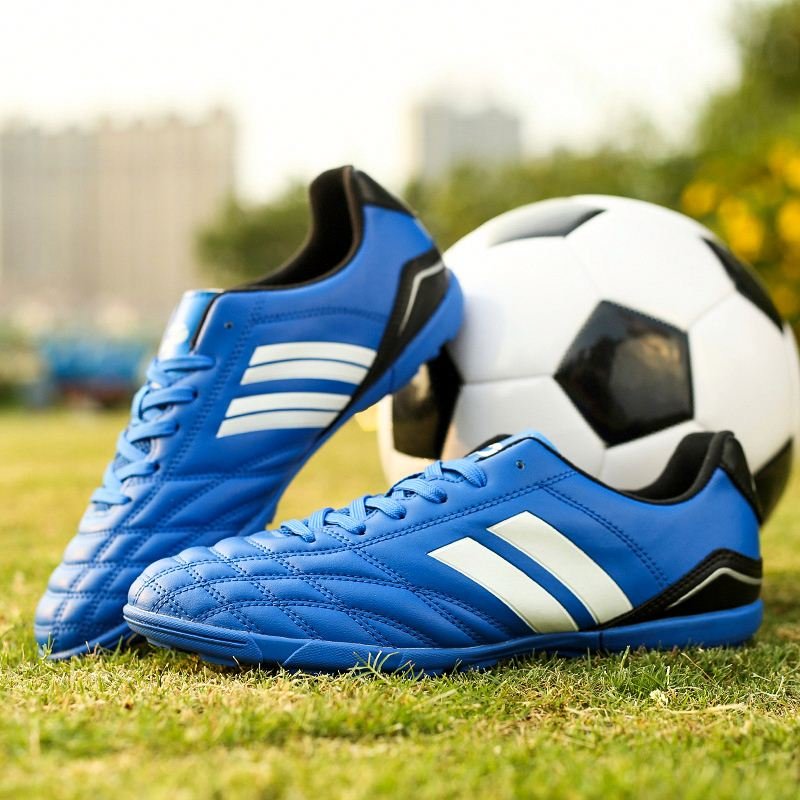 Football Turf Shoes Boots Zapatos Futbol De Cuero Free Delivery Indoor Soccer Shoe Zapatillas New Atletic Men Shoes Sneakers