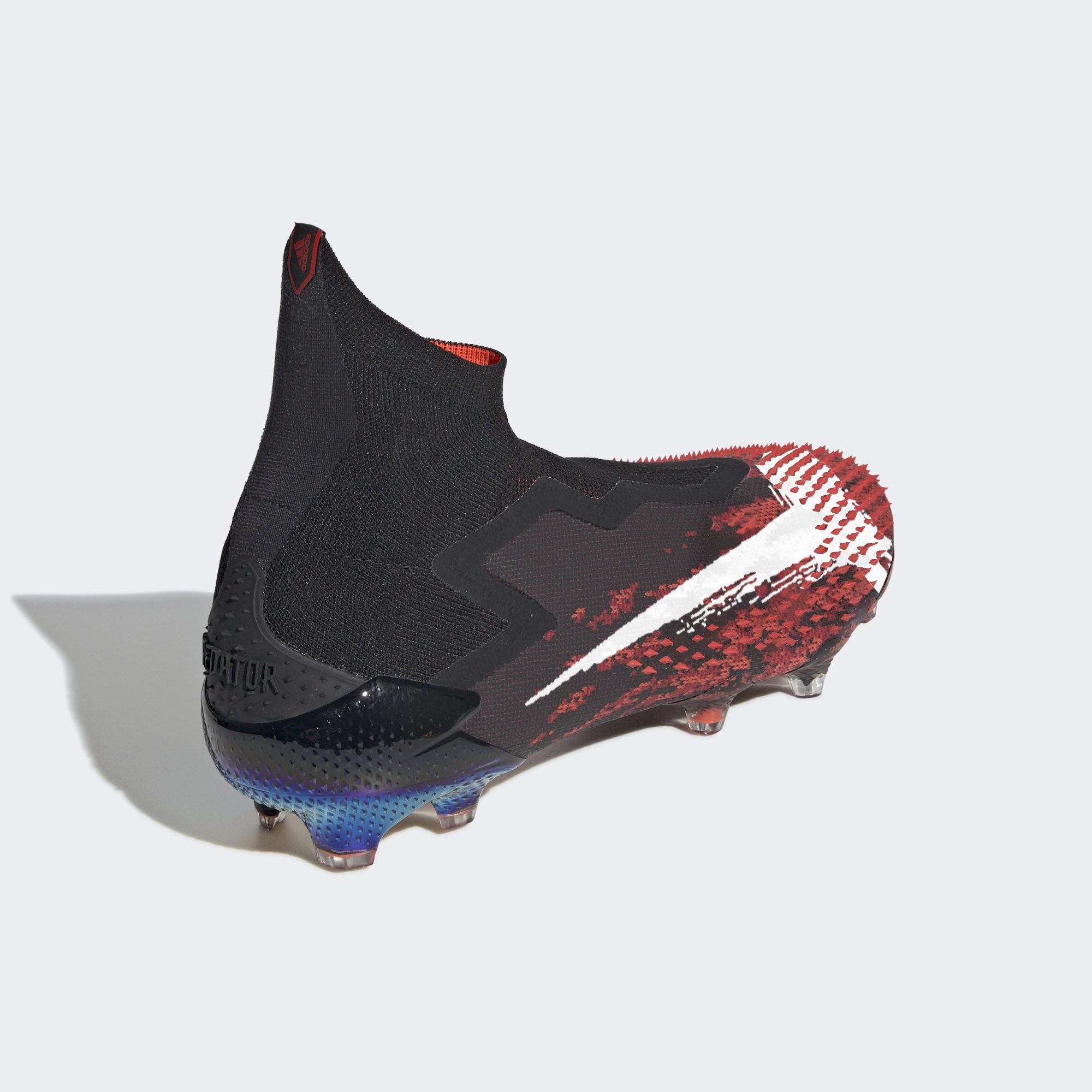 Wholesale customized FG high ankle football boots cr7 soccer shoes 20+ FG Hard Natural Turf Football Sneakers Professional Cleat