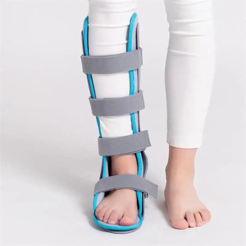 Breathable Ankles Brace Support for Soccer Mesh Insole Material Winter Spring Summer Sports Rehabilitation Shoes with Bracket