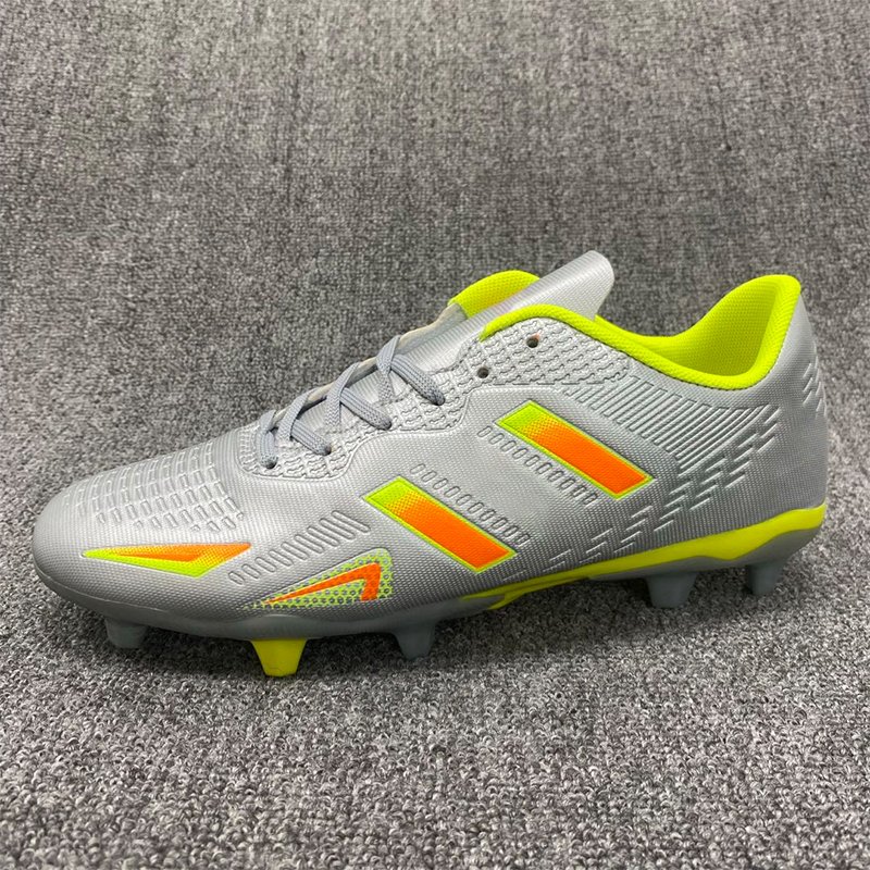 Turf Soccer Shoes For Women Knitting Football Spikes Sock Boots Men Green Latest Soccer Cleats Professional Football Trainers