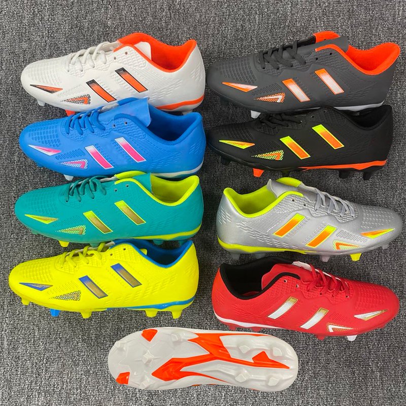 Turf Soccer Shoes For Women Knitting Football Spikes Sock Boots Men Green Latest Soccer Cleats Professional Football Trainers