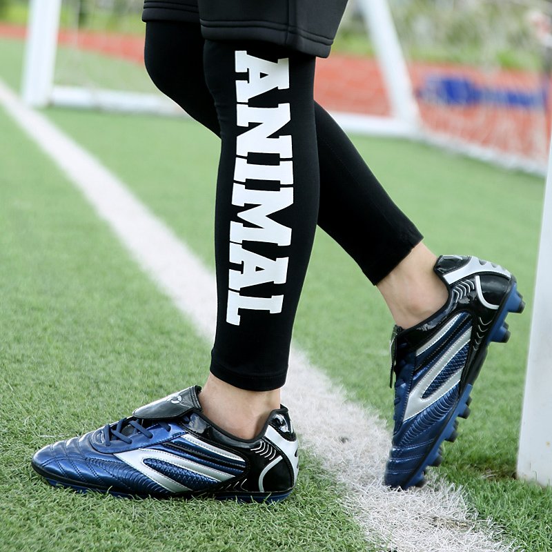 Wholesale new outdoor leather football shoes fashion soccer boots long nails soccer shoes for children and adults