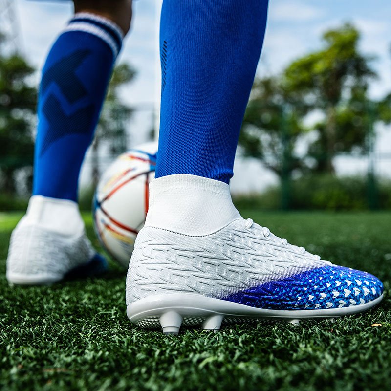 Fashion Shoes Men Football Shoes Original Professional Soccer Shoes Popular Design Football Soccer Boots