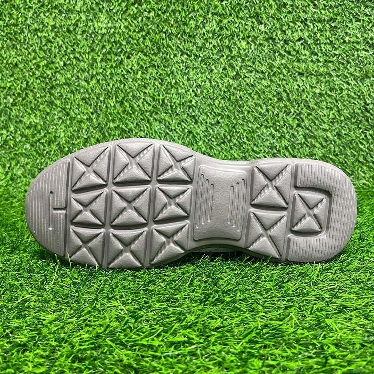 Factory Customized LOGO Ultra-Lightweight Two-Color Design Super Soft IP Casual Sole