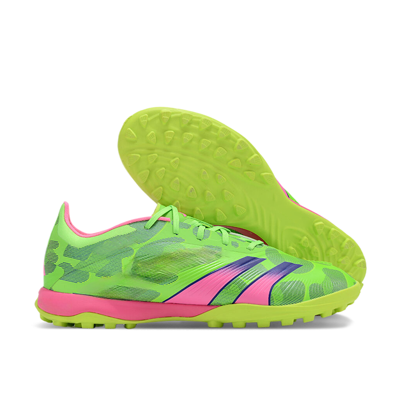 Durable Football Shoes and Boots Made in China Comfortable Plastic Used with Cotton Lining Mesh and EVA Insole for Gym Use