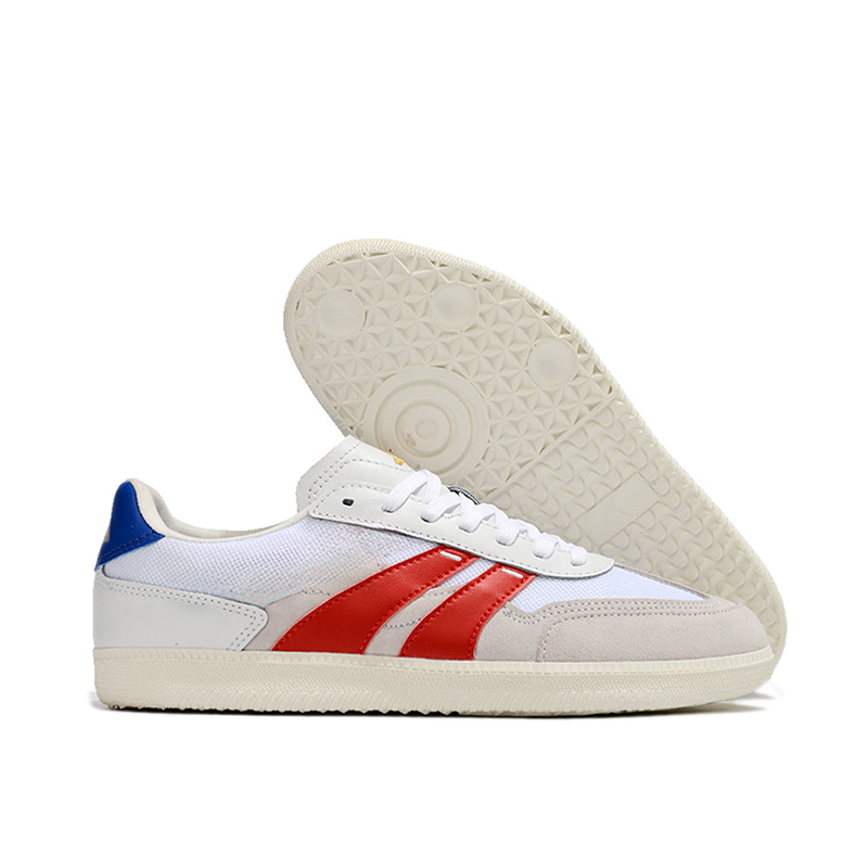Durable Football Shoes and Boots Made in China Comfortable Plastic Used with Cotton Lining Mesh and EVA Insole for Gym Use