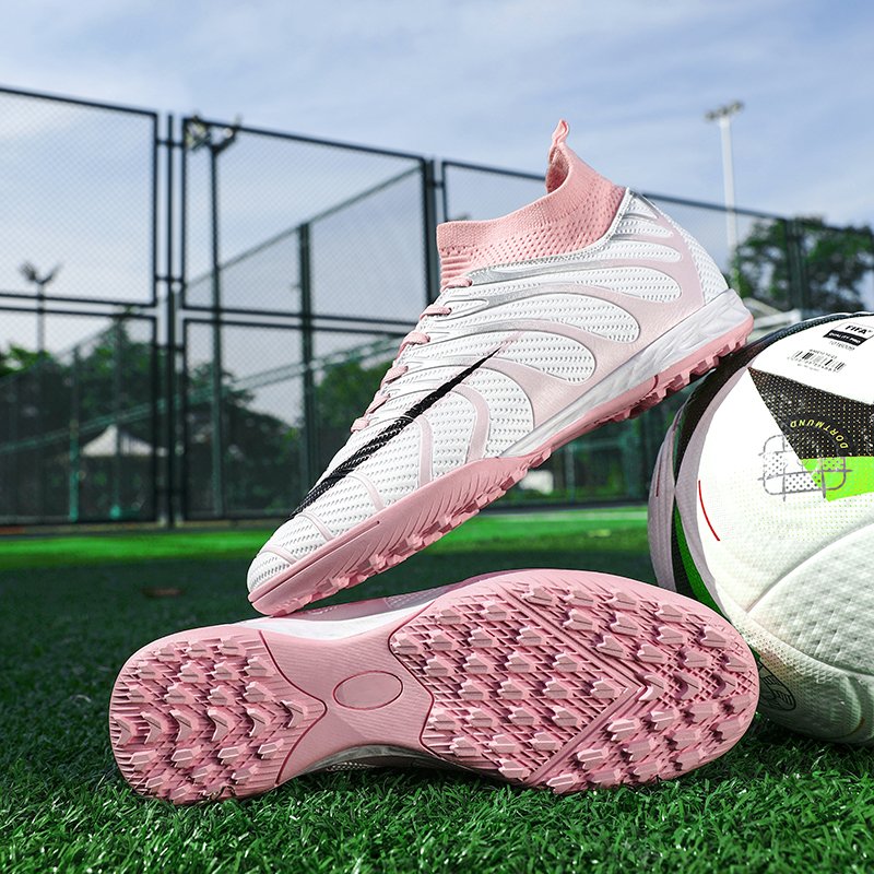 Wholesale Professional Fashion Sport Breathable Football Boots Carefully Selecting Good Materials Man Women Soccer Shoes