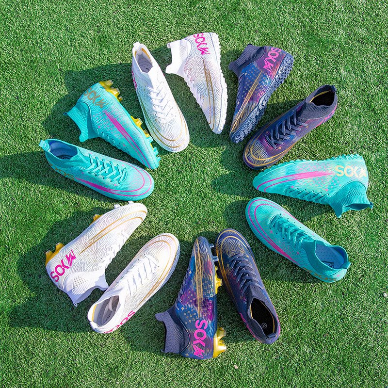 2024 New Design Soccer Shoes 2024 Studs Shoes For Football Futsal Soccer Cleats Spikes Custom