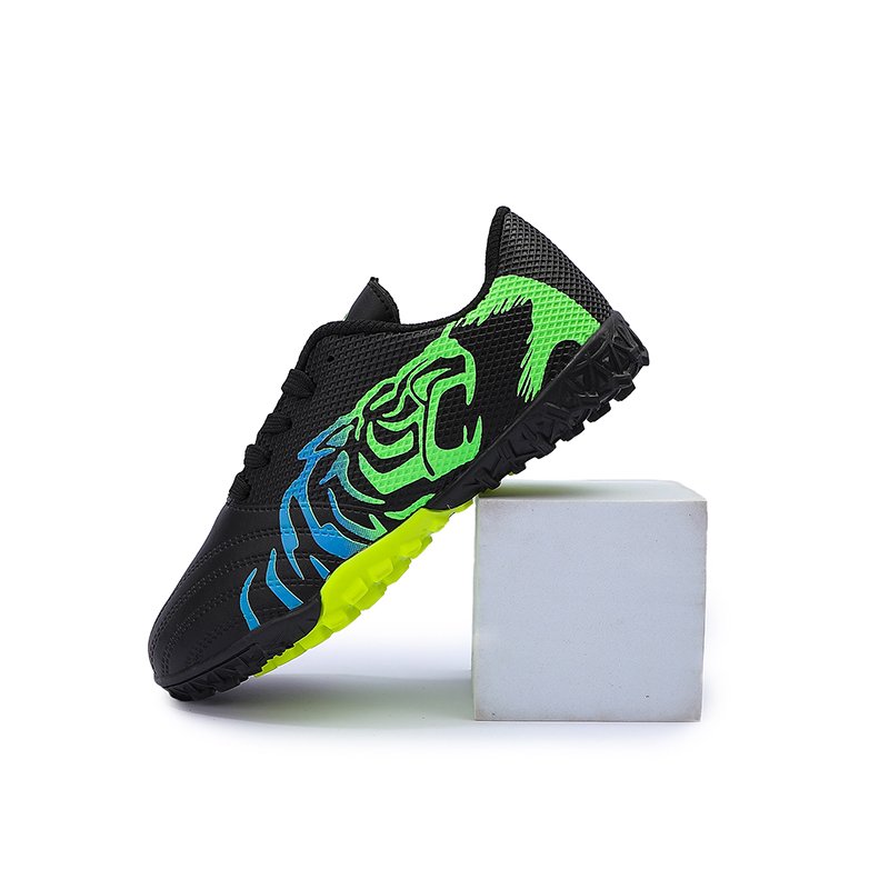 Soccer boots boys and girls students crushed spikes professional training shoes artificial grass