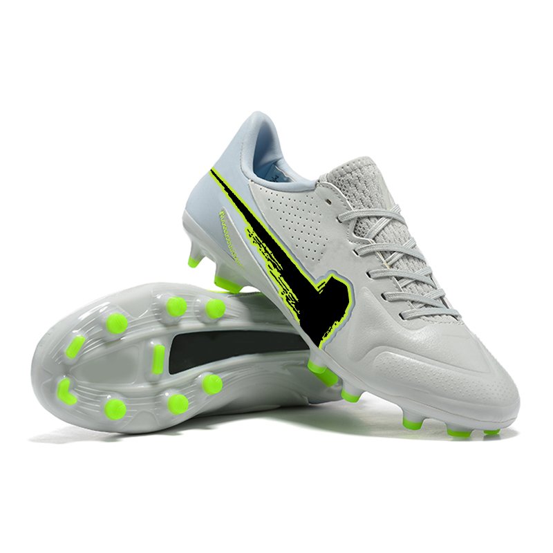 New Product Fashion Football Shoes wholesale Breathable Botines De Futbol Soccer Shoes silver FG Male Football Soccer Boots
