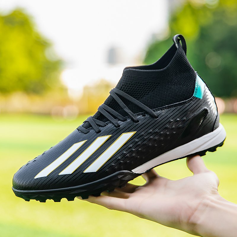 Wholesale Comfortable Mid Cut Boots Football Soccer Shoes Sport Football Classical Non-slip sole Soccer Shoes