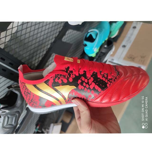 2024 Custom football shoe New Low price Indoor Men's Soccer Shoes Futsal Turf Training soccer cleat