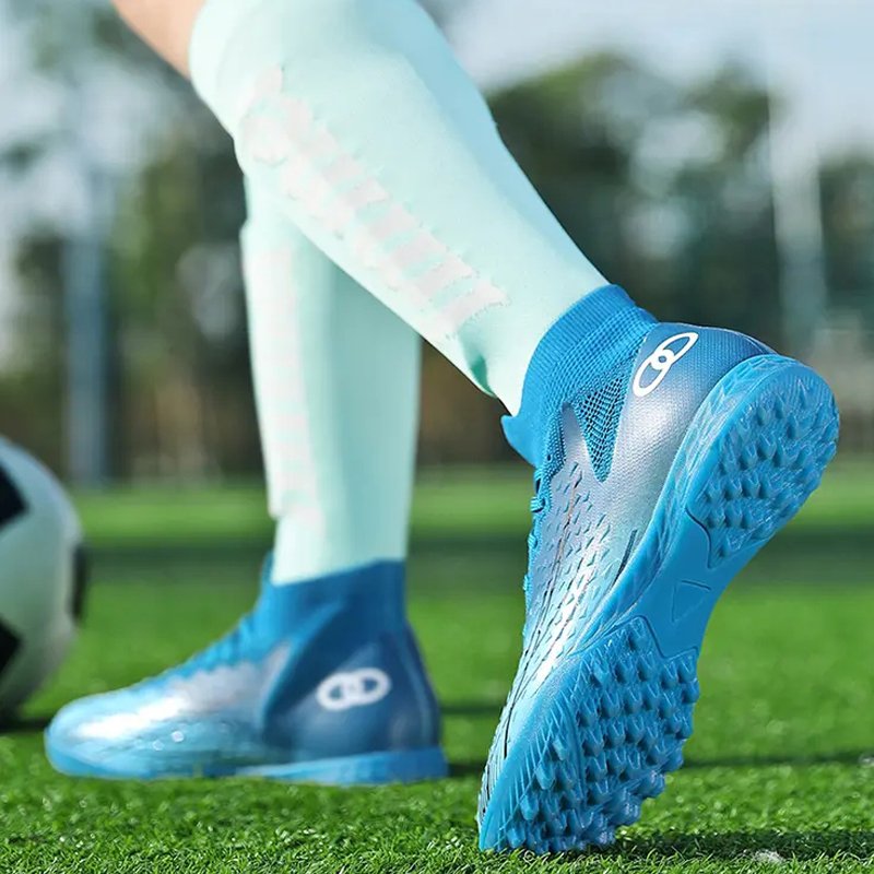 Factory customize Men Cleats Football Boots High Top Soccer boots Sneakers football shoes Turf Futsal outdoor Soccer shoes