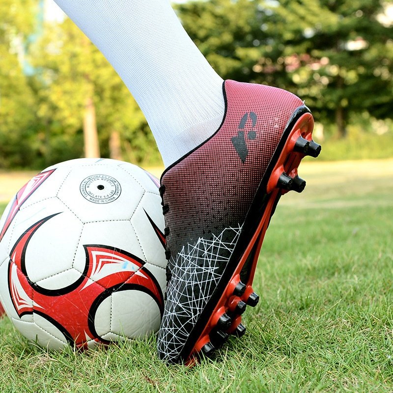 2024 New Cheap Adult Soccer Cleats Breakneck Design Non-slip Spikes Turf Training Shoes Wholesale Manufacturer