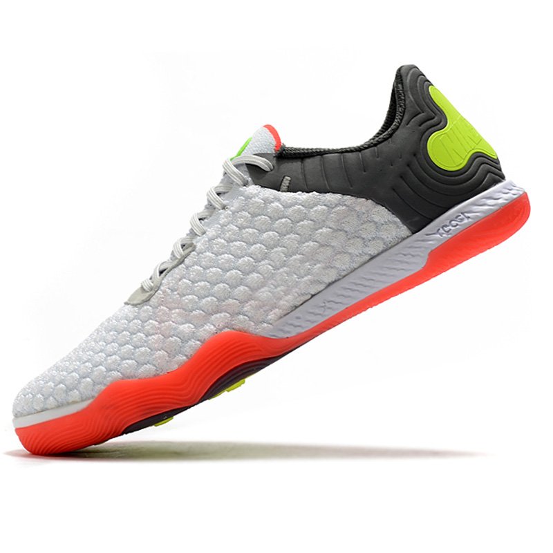 Boys training shoes for men New design branded original shoes low top Soccer boots wholesale price IC athletic football boots