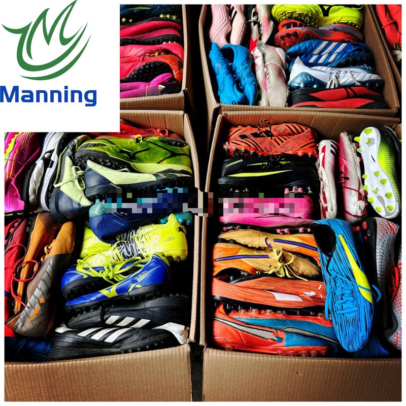 Manning Used International Branded Soccer Shoes Bale for Men Wholesale Second Hand Football Shoes Stock High Quality in Bales