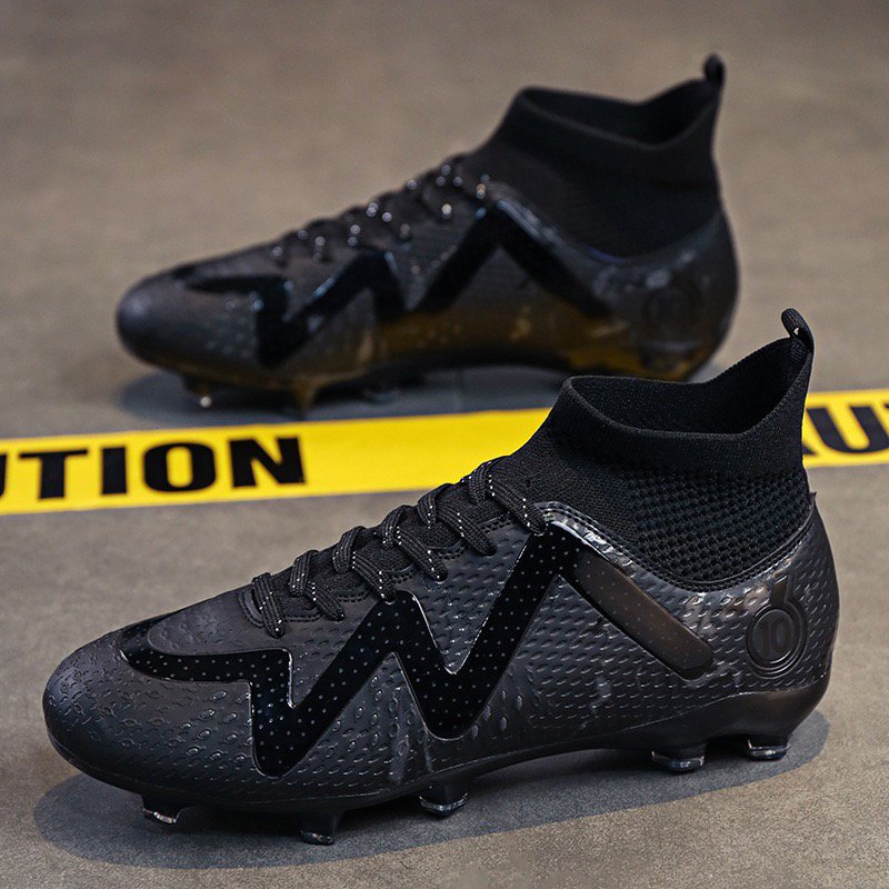 Wholesale Original Popular Design Fashion Oem Odm Freak Fg/Tf Solid Match Football Turf Athletic Man Women Soccer Cleat Shoes
