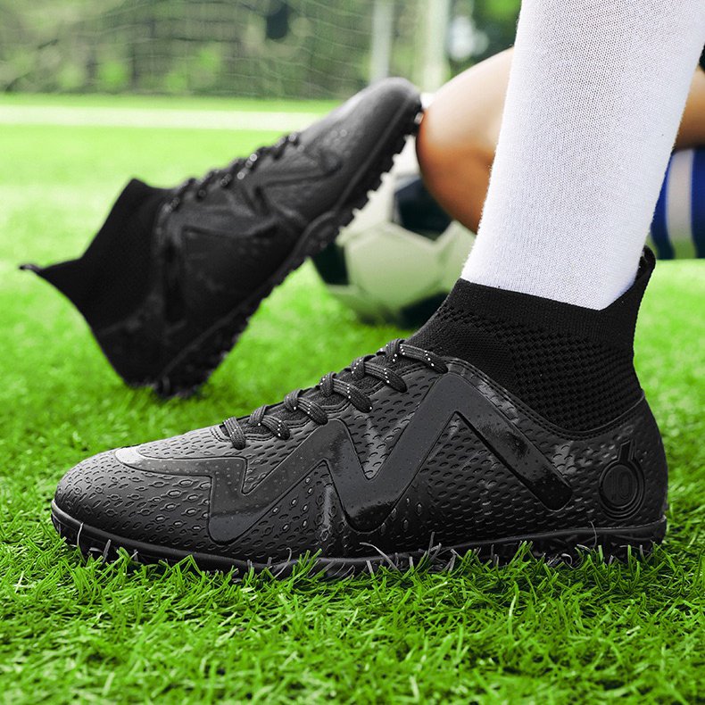 Wholesale Original Popular Design Fashion Oem Odm Freak Fg/Tf Solid Match Football Turf Athletic Man Women Soccer Cleat Shoes