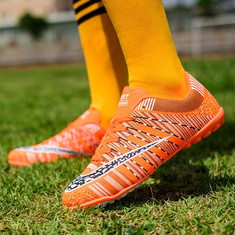 Hot Sale New Design Mens Athletic Shoes No Brand Soccer Shoes