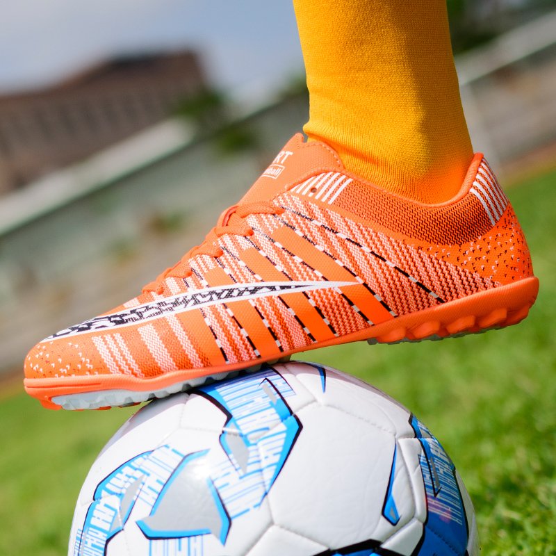 Hot Sale New Design Mens Athletic Shoes No Brand Soccer Shoes