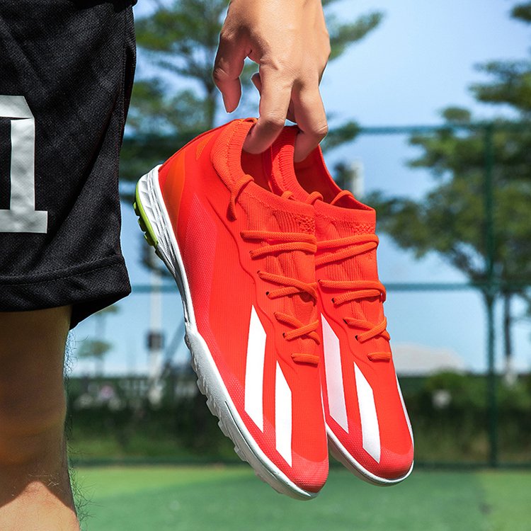 Fashionable Brand Men's Football Shoes Youth Training Student Foot Boots Sports Soccer Shoes Indoor Football Sneaker