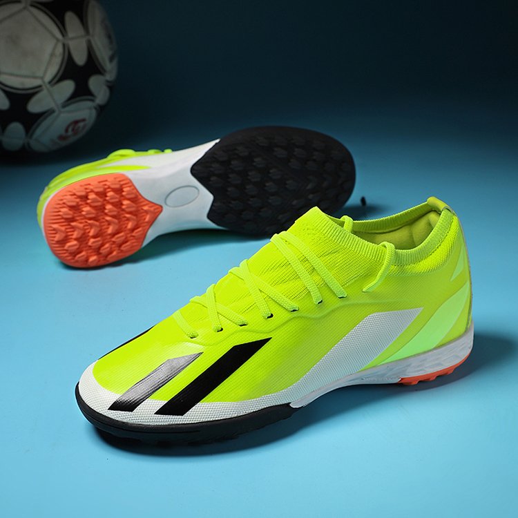 Fashionable Brand Men's Football Shoes Youth Training Student Foot Boots Sports Soccer Shoes Indoor Football Sneaker