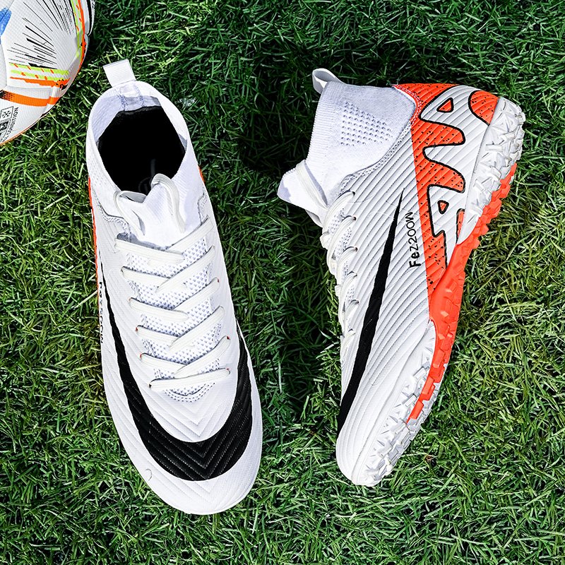 2024 Men's Soccer Shoes High Quality Customizable Football Studs Direct Factory Wholesale for Summer and Winter Use