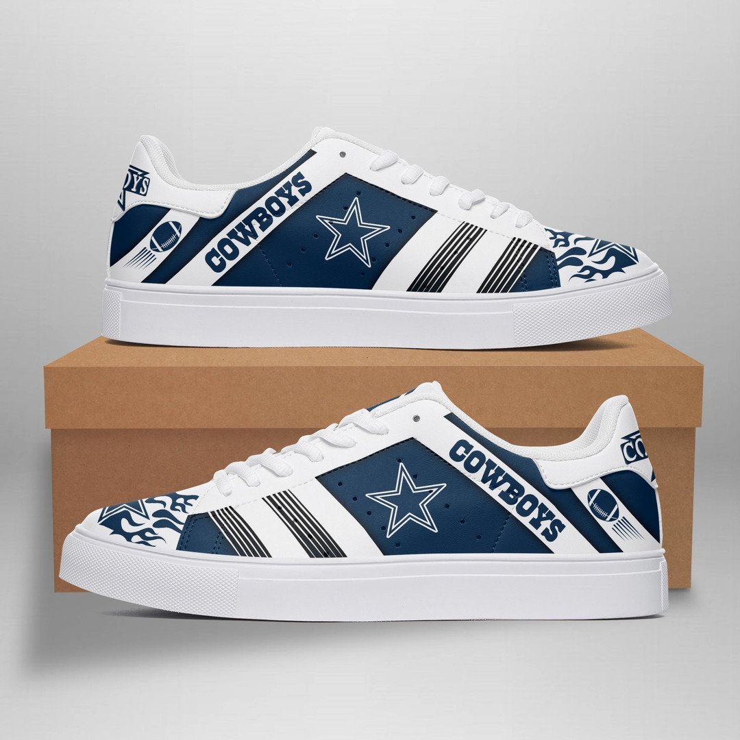 Wholesale American Football 32 Team Custom Logo Image Shoes Casual Custom football fans sneakers Team Logo Soccer Sports Shoes