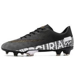 Black-Cleat