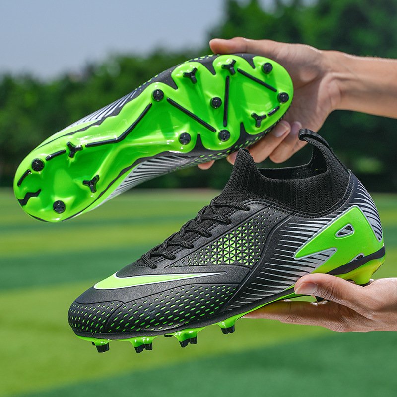 Custom Male Soccer Shoes Boys' Outdoor Sport Training Soccer Cleats Futbol Footwear for Summer Winter Spring Autumn Seasons