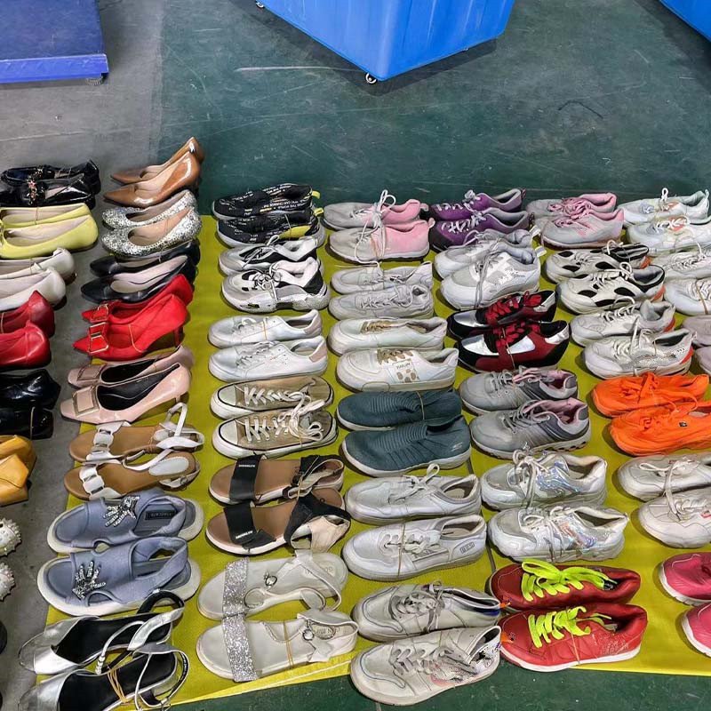Wholesale Men Thrift Uk 45kg-50kg Sneakers Used Sport Basketball Football shoes Branded Original Second Hand Shoes Bulk