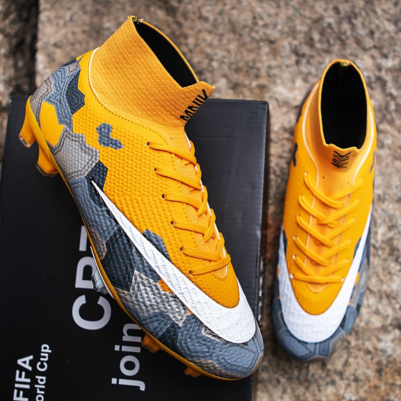 Wholesale custom shoes new breathable football soccer shoes High top football shoes outdoor sports neutral 35-45